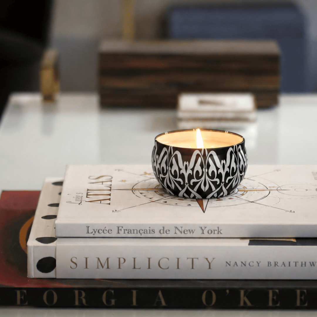 Suede Saffra Candle