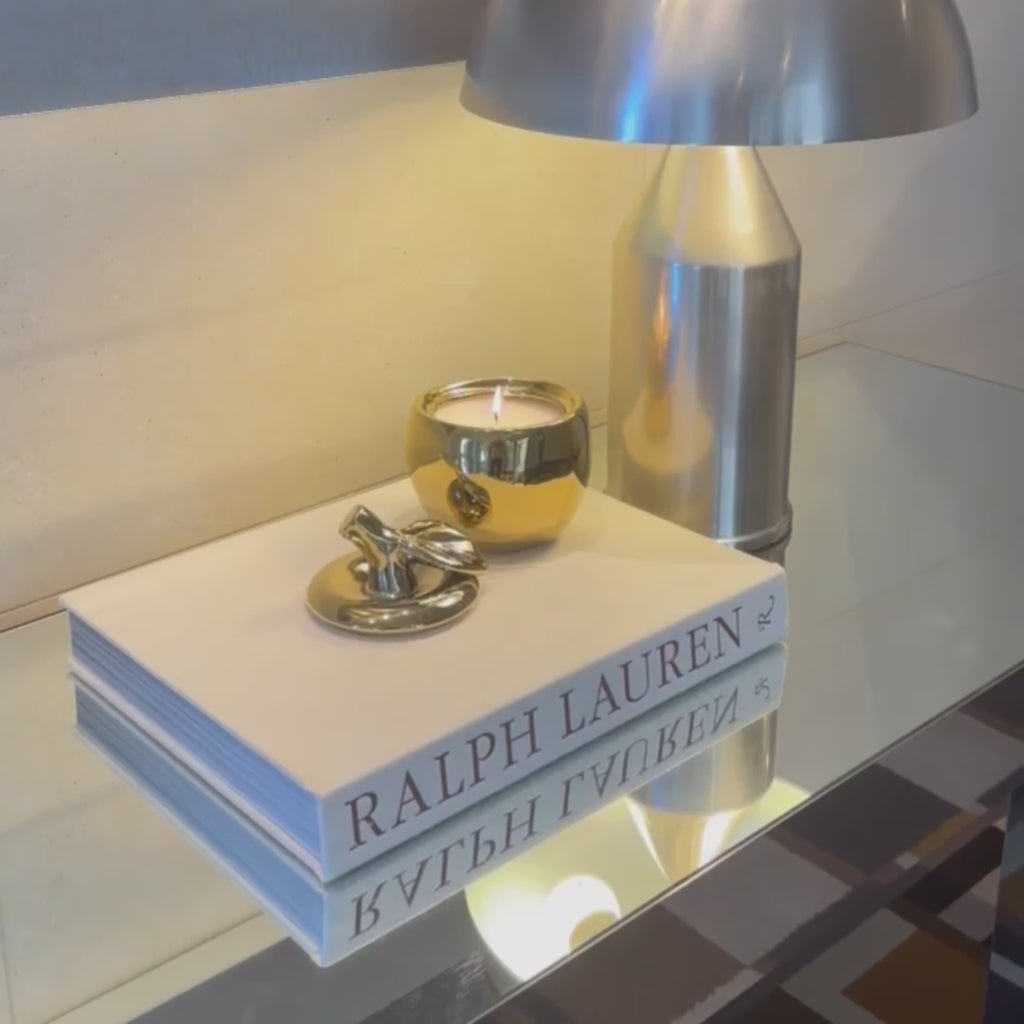 gold malus apple candle